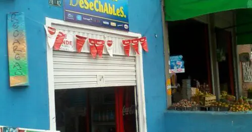 DULCES & DESECHABLES DULCES & DESECHABLES